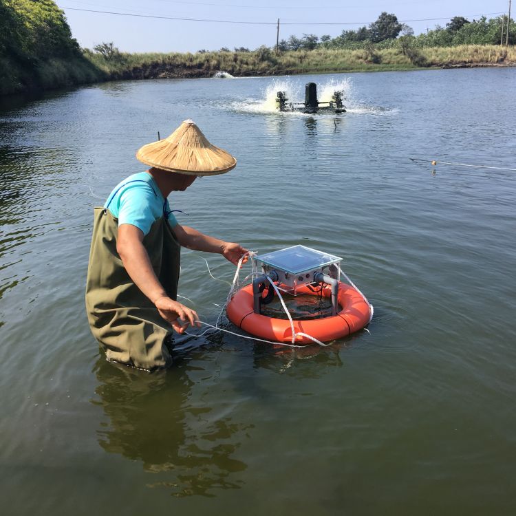 "Aquadlink" smart water quality monitoring system (QAM300-DE)